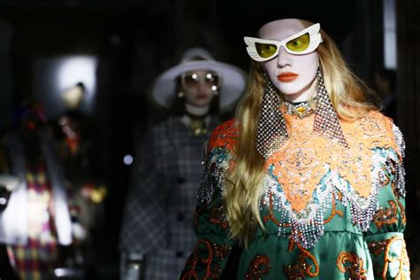 watch gucci fashion show online